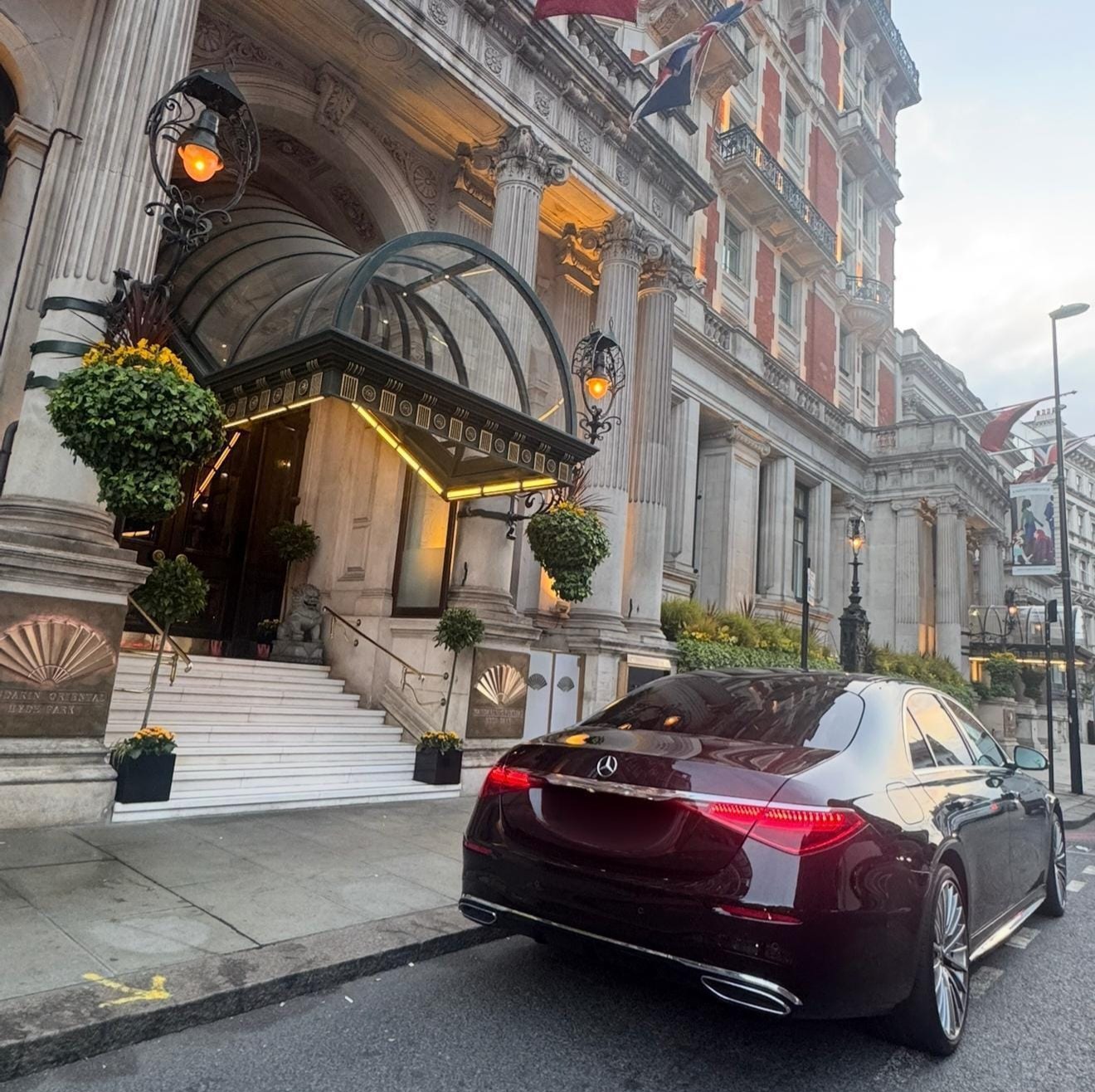 Sentura Chauffeurs luxury vehicle for Manchester Airport chauffeur transfers and UK-wide executive travel