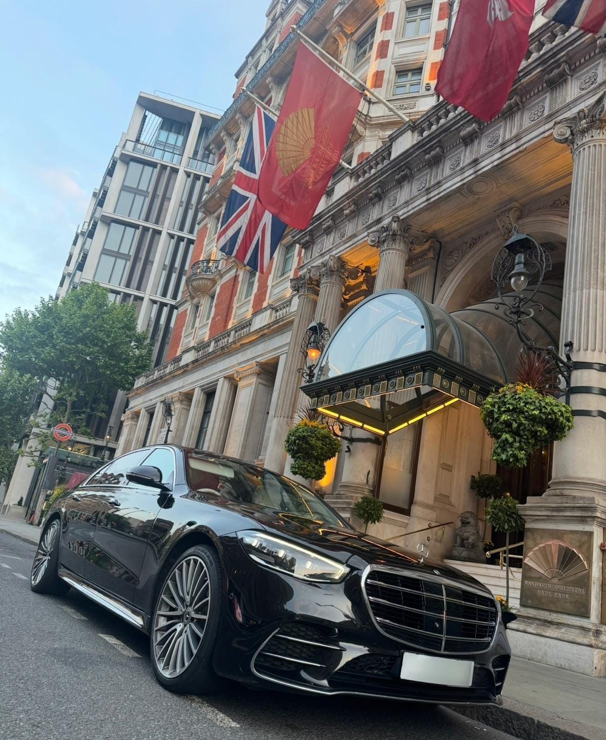 Sheffield airport transfers Mercedes S Class